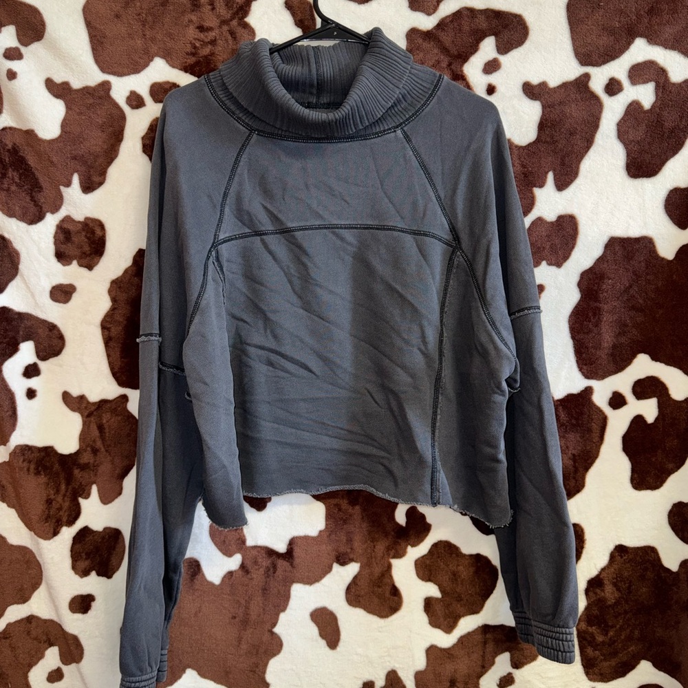 aerie Charcoal Cropped Turtleneck Sweatshirt